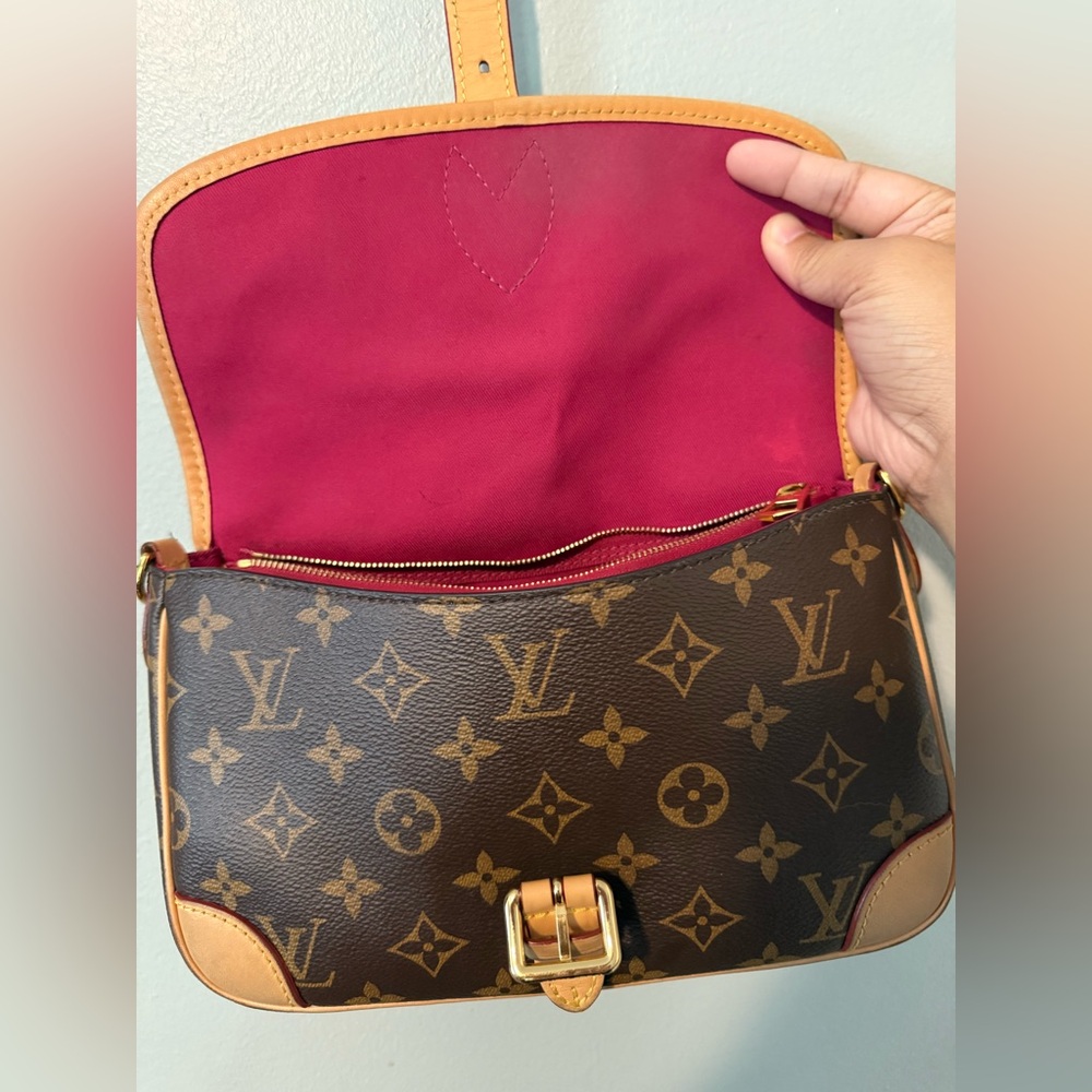 LOUIS VUITTON Monogram Diane (read description) - Picture 12 of 17